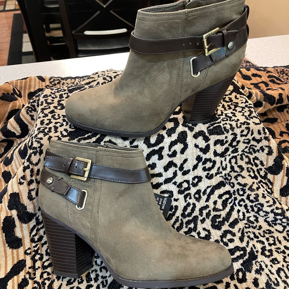New!! Liz Claiborne Sueded Boots in olive green, size 10M